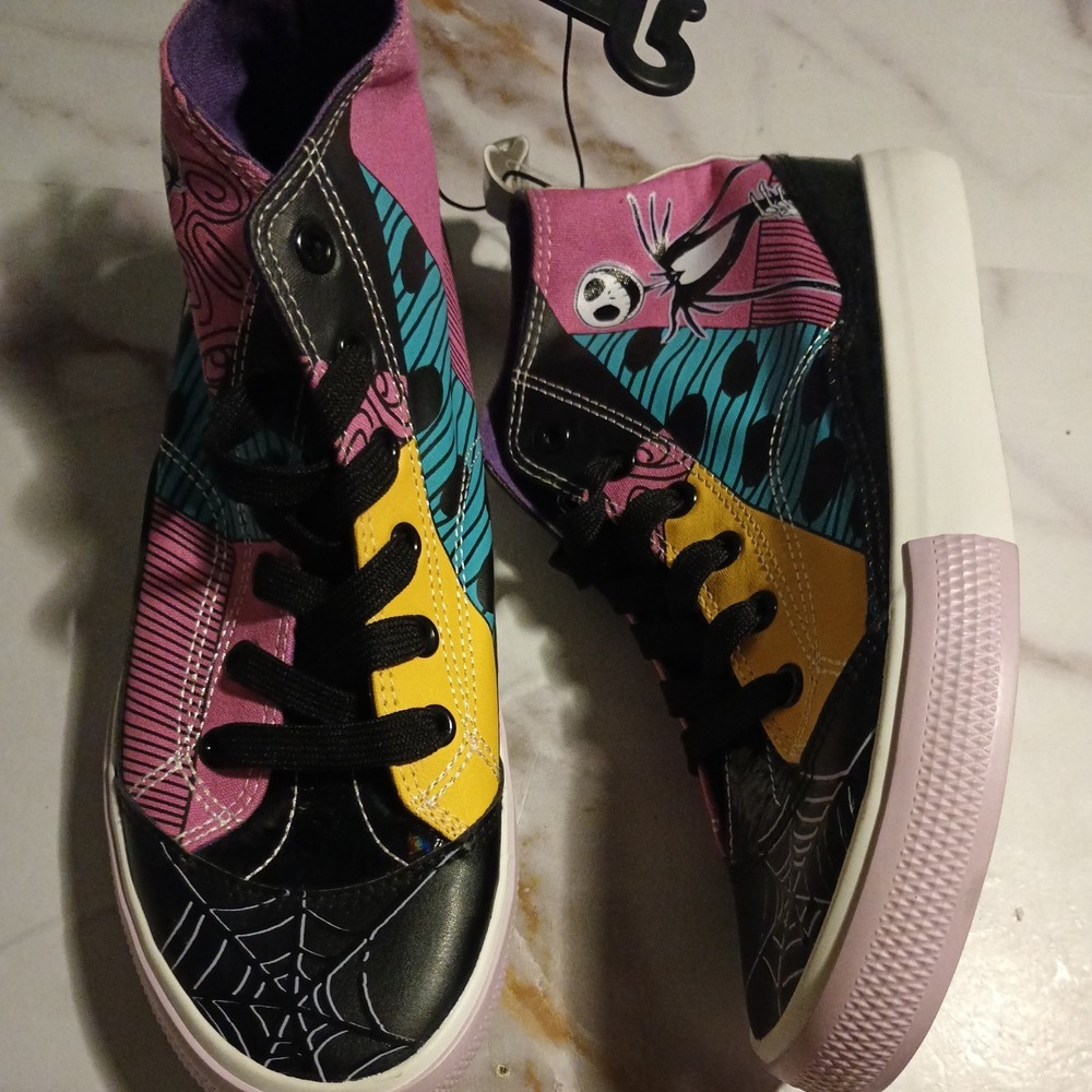 Women's Disney Nightmare Before Christmas High Top Lace Up‎ sneaker NEW